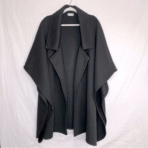 Free People - Off Duty Quilted Poncho - Black One Size